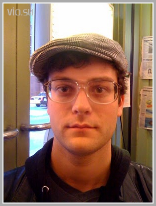 Люди в очкaх 2