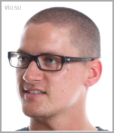 Люди в очкaх 21